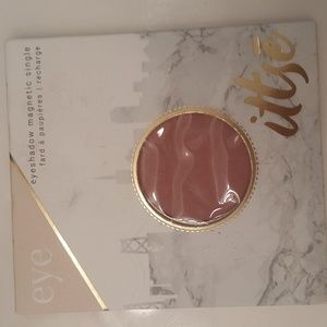 Ittse Boho Matte Eyeshadow Single